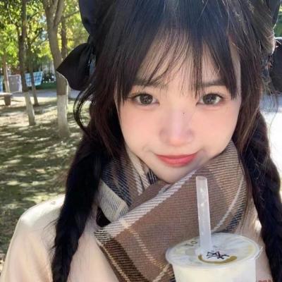 五一群众吃瓜娜娜