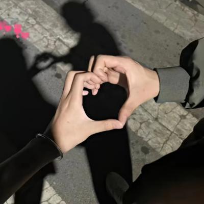 一个在上吃一个在下吃免费试看